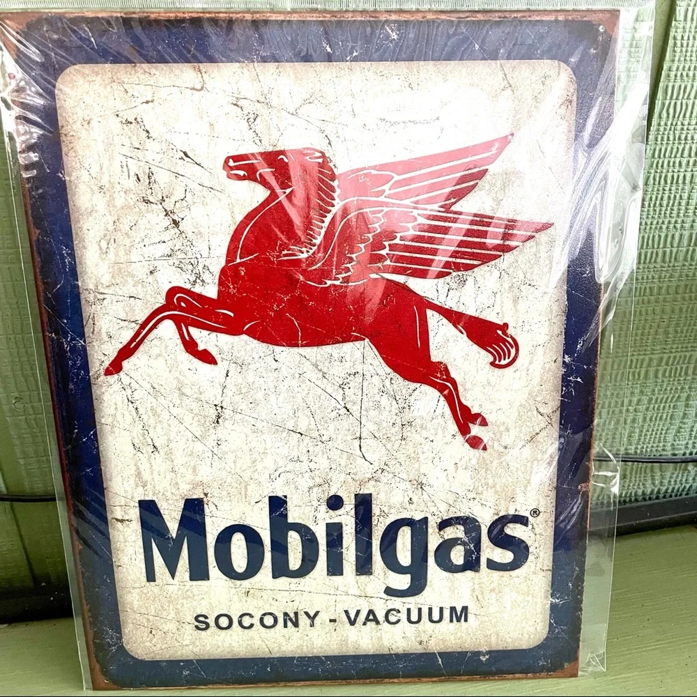 NEW Mobilgas Metal Sign